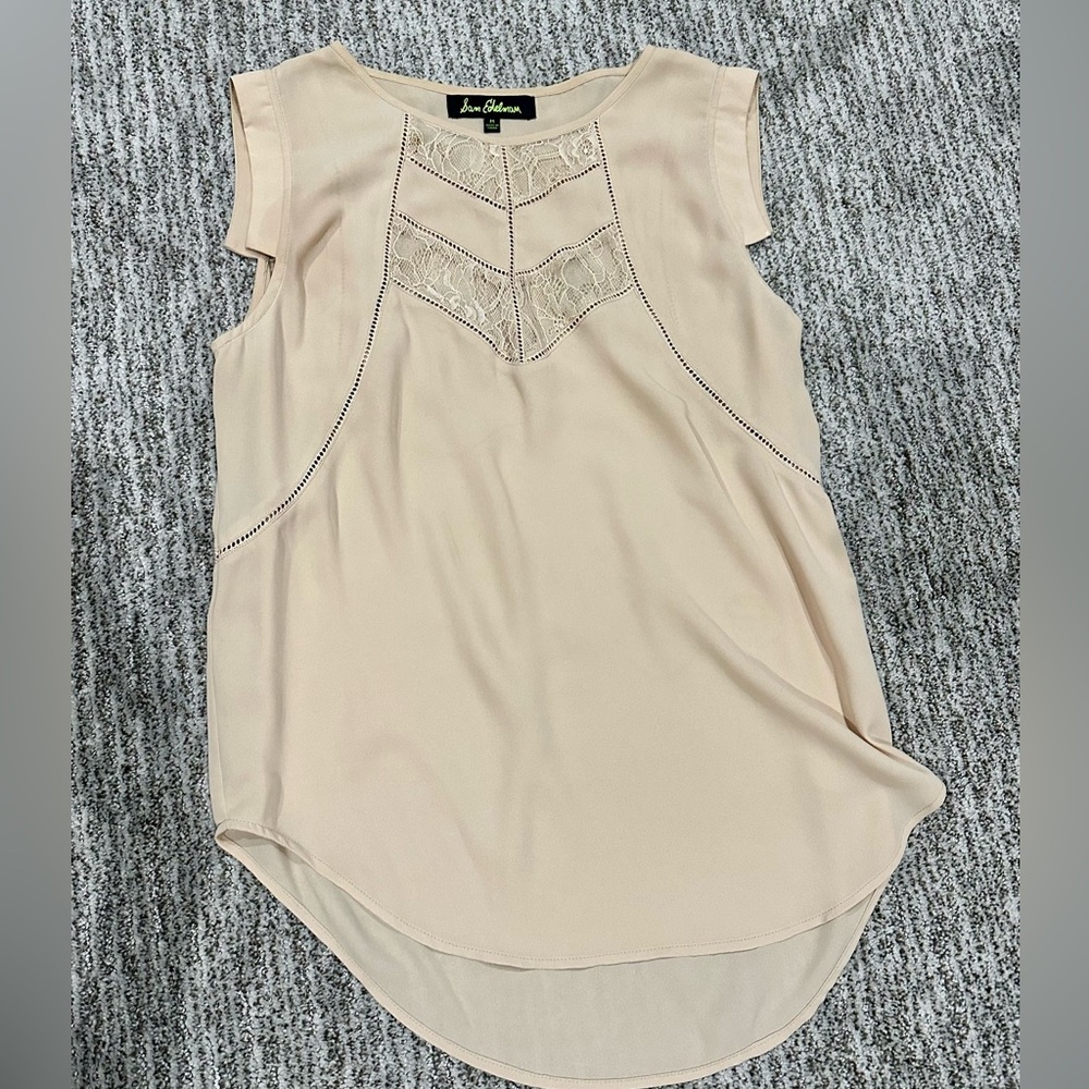 Tan capped sleeve top - size M